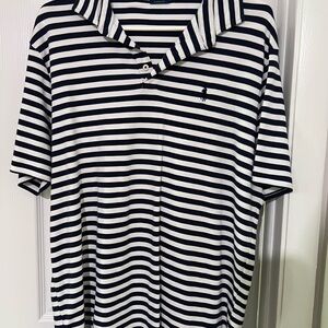 Men’s collared polo shirt